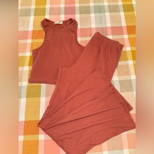 Matching set with tank top and flared pants
